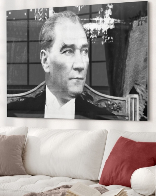 Atatürk | Atatürk Temalı Cam Tablo | 50x70 Cm