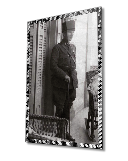 Atatürk Cam Tablo