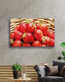 Çilekler Cam Tablo Strawberries