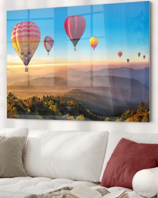 Uçan Renkli Balonlar | Manzara Temalı Cam Tablo | 50x70 Cm