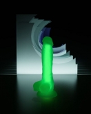 Beyond Yeşil Dick Glow Gece Parlayan Dildo, Silikon, Şeffaf, 18 cm