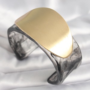 Siyah Mermer Desen Akrilik Plastik Gold Oval Plaka Model Vintage Kadın Bilezik