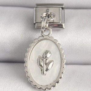 316L Çelik Gümüş Renk Beyaz Mineli Çiçek İşlemeli Nomination Charm