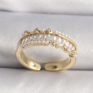 Pirinç Gold Renk Zirkon Taşlı İnci Detay VIP Seri Kadın Yüzük