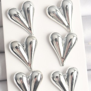 Gümüş Renk 3'Lü Kalp Model CCB Plasik Kadın Küpe Seti