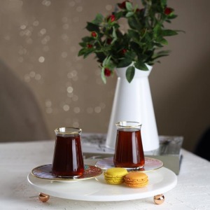 Akayev Mermer Beyaz 30 Cm Rose Gold Boncuk Ayaklı Yuvarlak Sunumluk