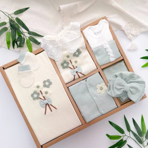 10 Parça Bebek Hastane Çıkışı Fiyonk ve Çiçek Detaylı Yeşil