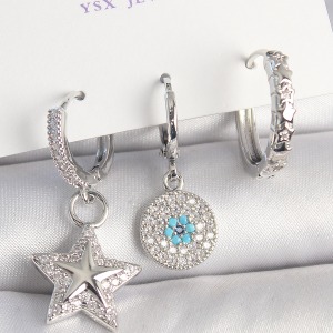 Pirinç Gold Renk Zirkon Taşlı Yıldız Model Nazar Boncuk Detay 3'Lü Kadın Kombin Küpe