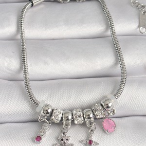 Pirinç Gümüş Renk Zincir Sallantı Zirkon Taşlı Ayıcık Figür Yıldız Detay Kadın Bileklik