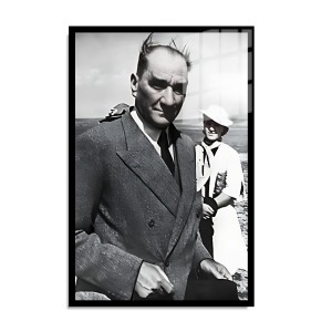 Atatürk Cam Tablo 112