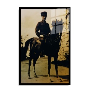Atatürk Cam Tablo 130