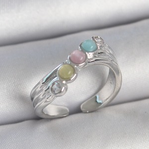 Pirinç Gümüş Renk Zirkon Taş Detaylı Renkli Mineli Ayarlanabilir Kadın Yüzük