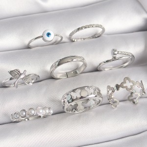 Pirinç Gümüş Renk Nazar Boncuk Detay İncili Kelebek İşlemeli Kadın Yüzük Kombini