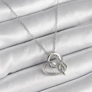 316L Çelik Gümüş Renk Zincir Zirkon Taş Detaylı Kalp Model Sonsuzluk Detay Kadın Kolye