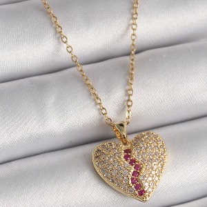 316L Çelik Gold Renk Zincir Zirkon Taşlı Kalp Model Kadın Kolye