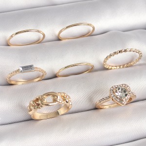 Pirinç Gold Renk Zirkon Taşlı Kalp Figür Düğüm Detay Kadın Yüzük Kombini