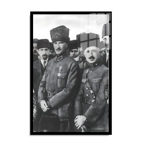 Atatürk Cam Tablo 154