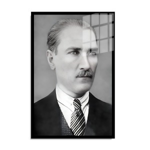 Atatürk Cam Tablo 45