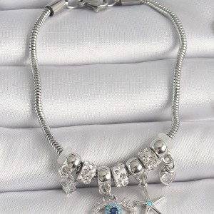 Pirinç Gümüş Renk Zincir Sallantı Zirkon Taşlı Göz Figür Yıldız Detay Kadın Bileklik