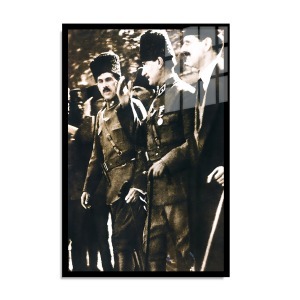 Atatürk Cam Tablo 141