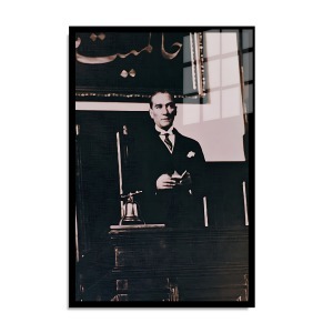 Atatürk Cam Tablo 128