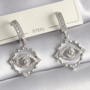 Pirinç Gümüş Renk Zirkon Taşlı Göz Model Kadın Kolye