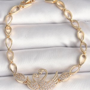 Pirinç Gold Renk Zirkon Taşlı Kuğu Figür Damla Zincir Model Kadın Bileklik