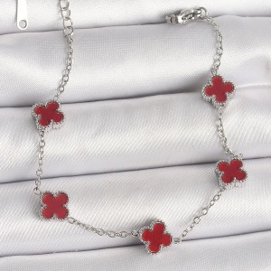 316L Çelik Gümüş Renk Baby Boy Kırmızı Yonca Model Kadın Bileklik