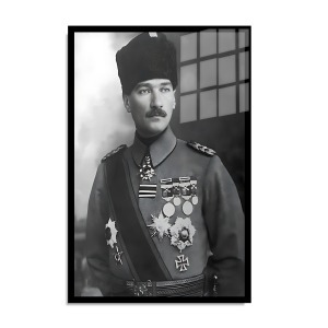 Atatürk Cam Tablo 68
