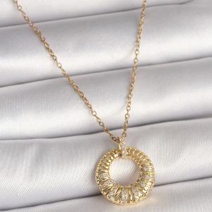316L Çelik Gold Renk Zincir Zirkon Taşlı Yıldız Model Sallanı Ay Yıldız Detay Kadın Kolye