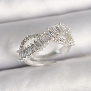 Pirinç Gümüş Renk Su Yolu Zirkon Taşlı Sonsuzluk Model Ayarlanabilir Kadın Yüzük