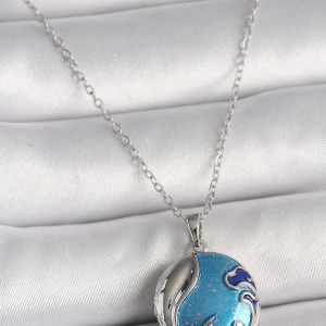 316L Çelik Gümüş Renk Zincir Açılır Dünya Model Kadın Kolye