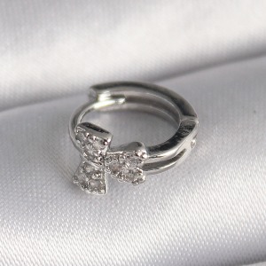 316L Çelik Gümüş Renk Zirkon Taşlı Kurdele Model Tragus Piercing