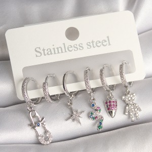 Pirinç Gümüş Renk Zirkon Taşlı Yılan Figür Kadın Küpe Seti