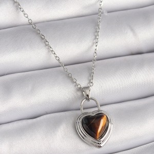 316L Çelik Gümüş Renk Zincir Kilit Kalp Kehribar Boncuk Model Kadın Kolye