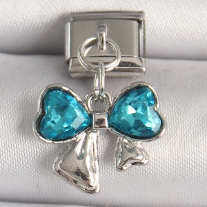 316L Çelik Gümüş Renk Mavi Zirkon Taşlı Fiyonk Model Nomination Charm