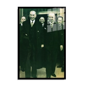 Atatürk Cam Tablo 142