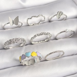 Pirinç Gümüş Renk Renkli Kalp Zirkon Taş Kelebek Detaylı Kadın Yüzük Kombini