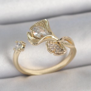 Pirinç Gold Renk Zirkon Taşlı Deniz Kabuğu Model Ayarlanabilir Kadın Yüzük