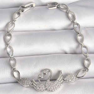 Pirinç Gümüş Renk Zirkon Taşlı Kuğu Figür Damla Zincir Model Kadın Bileklik