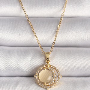 316L Çelik Gold Renk Zirkon Taşlı Sarı Sedefli Hilal Model Kadın Kolye