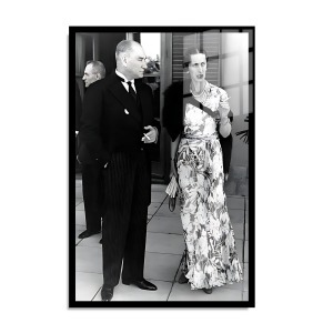 Atatürk Cam Tablo 84