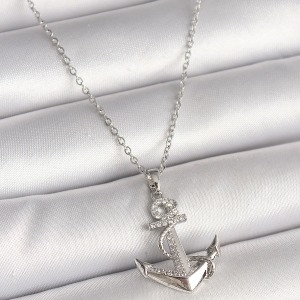 316L Çelik Gümüş Renk Zincir Zirkon Taş Detaylı Çapa Model Kadın Kolye