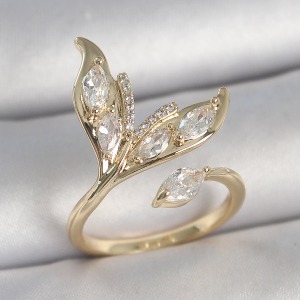 Pirinç Gold Renk Zirkon Taşlı Balık Kuyruğu Model Ayarlanabilir Model Kadın Yüzük