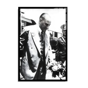Atatürk Cam Tablo 147