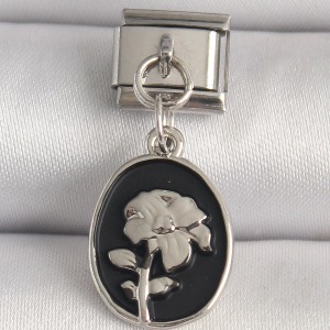 316L Çelik Gümüş Renk Gümüş Çiçek İşlemeli Siyah Portre Model Nomination Charm