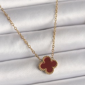 316L Çelik Gold Renk Bordo Yonca Model Kadın Kolye