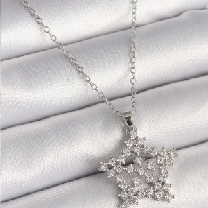 316L Çelik Gümüş Renk Zincir Zirkon Taşlı Kar Tanesi Model Kadın Kolye