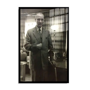 Atatürk Cam Tablo 98