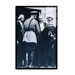 Atatürk Cam Tablo 131